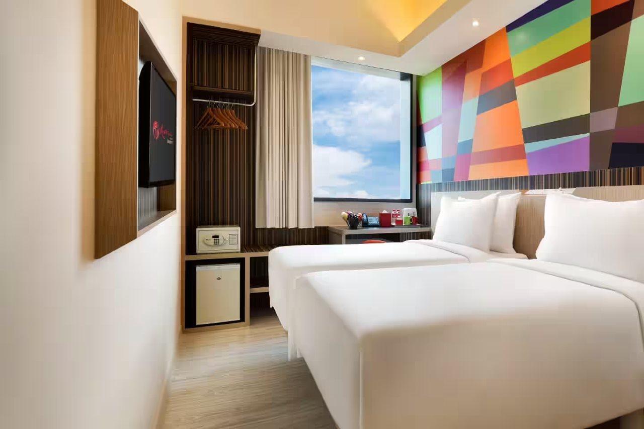 Genting Hotel Jurong Singapore Exteriör bild