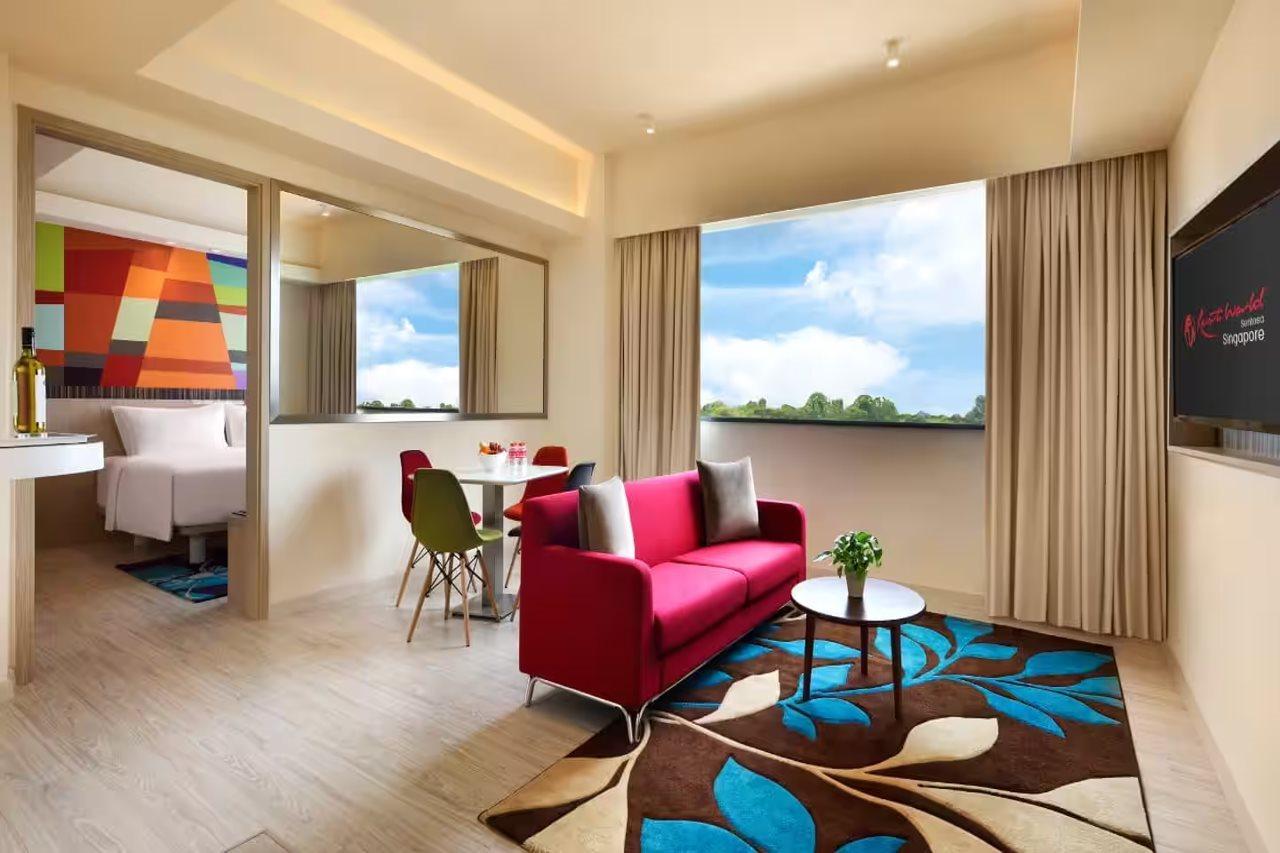 Genting Hotel Jurong Singapore Exteriör bild